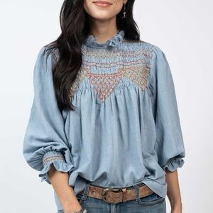 Ivy Jane Blue Smocked Peasant Top Women’s size XS
